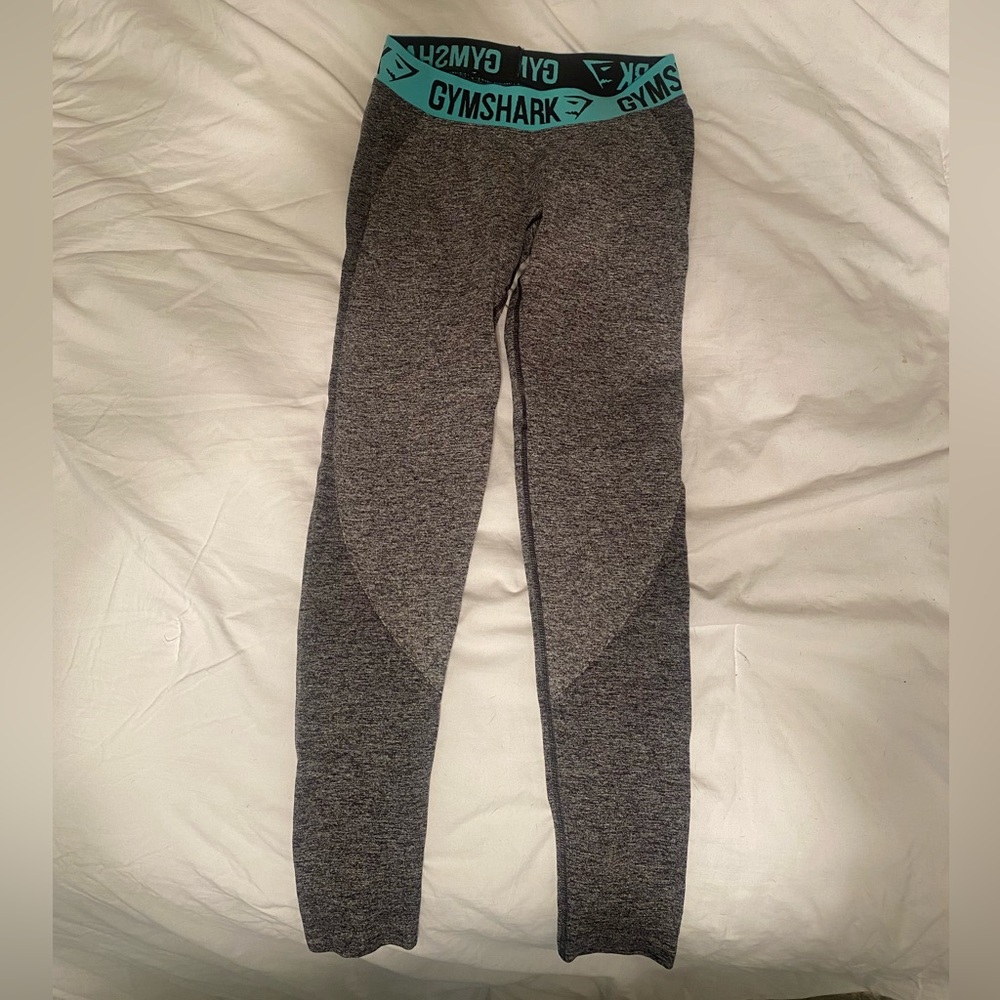 Gym Shark workout tights.
